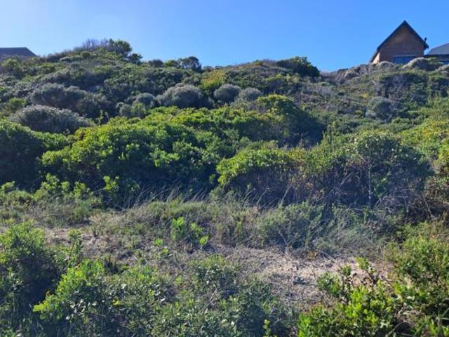 614 m² Land available in Suiderstrand