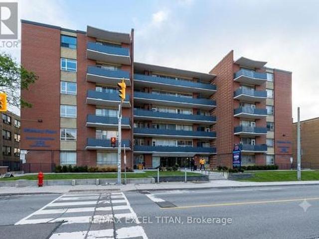 615 165 Cosburn Avenue, Toronto, ON, M4J 2L3 lease for lease | Listing ID E13568 | Royal LePage