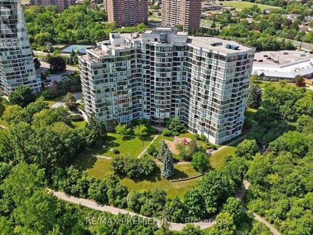 615 1 Rowntree Road, Toronto, ON, M9V 5G7 condo for sale | Listing ID W12252 | Royal LePage