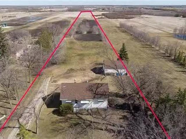 6161 Henderson Hwy, St Clements, MB, R1C 0A8 house for sale.