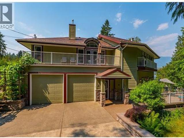 6172 Squilax Anglemont Road Unit# 16, Magna Bay, BC, V0E 1M7 house for sale | Listing ID 10395 | Royal LePage