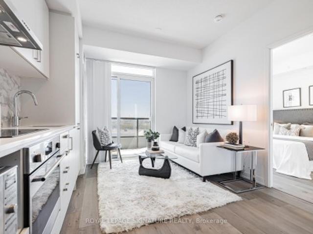 618 60 Honeycrisp Crescent, Vaughan, ON, L4K 0N5 condo for sale | Listing ID N13611 | Royal LePage