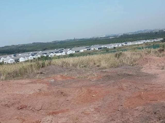 618 m² Land available in Sheffield Beach