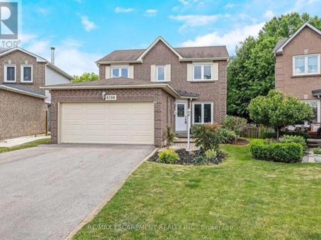 6198 Saltmarsh Court, Mississauga, ON, L5N 5V8 house for sale | Listing ID W13528 | Royal LePage