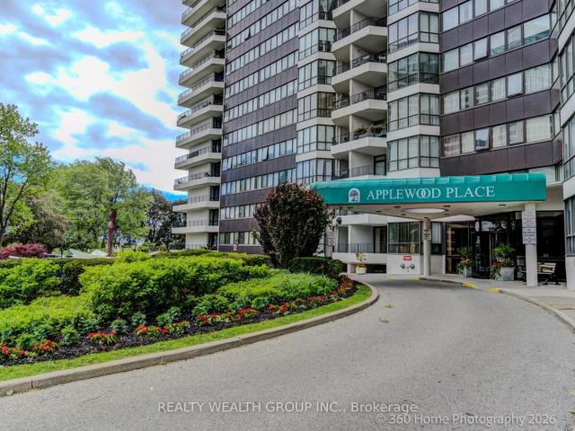 619 1 Bloor Street, Mississauga | 2Beds/2Bath, Condo, $3,100/mo | Condos. Ca