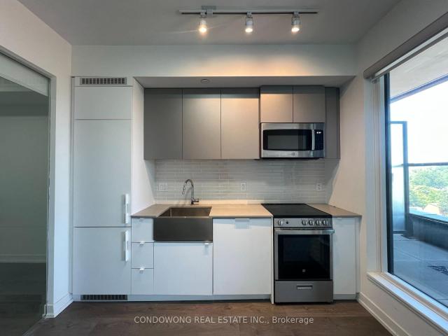 619 270 Dufferin Street, Toronto | Leased, W13595 | Condos. Ca