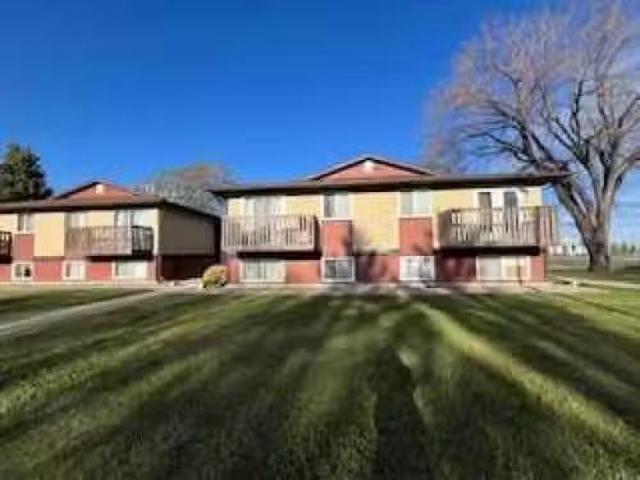 61 5 Acadia Road West, Lethbridge, AB, T1K 4C1 townhouse for.