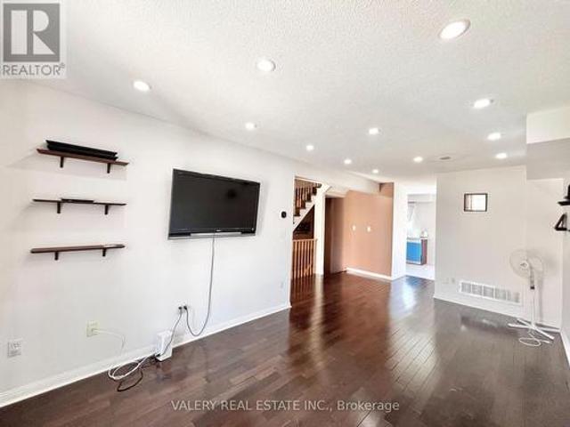 61 80 Acorn Pl Place, Mississauga, ON, L4Z 4E1 house for lease | Listing ID W13436 | Royal LePage