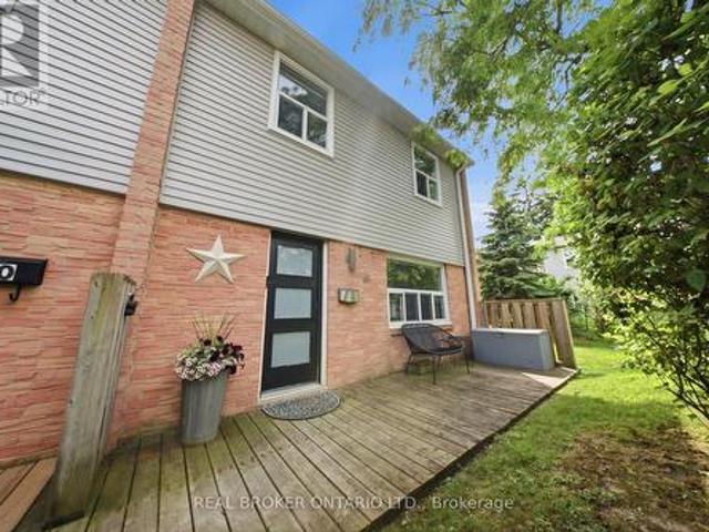 61 1050 Shawnmarr Road, Mississauga, ON, L5H 3V1 townhouse for sale | Listing ID W13505 | Royal LePage