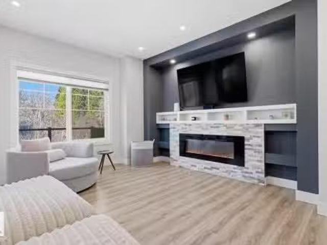61 230 Edgemont Road, Edmonton, AB, T6M 0Y8 townhouse for sa.