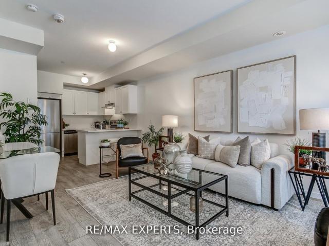 61 300 Alex Gardner Circle, Aurora | 2Beds/3Bath, Townhouse, $609,999 | Condos. Ca