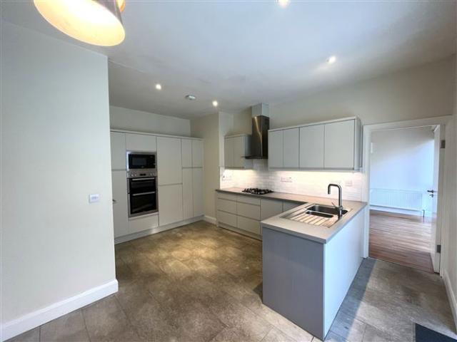 61 Beech Park Road, Foxrock, Dublin 18 Eoin O'Neill Property Advisers 4898 MyHome. Ie Lettings