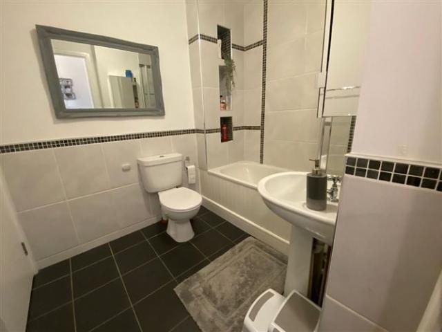 61 Fort Hill, Moneygourney, Douglas, Cork Barry Auctioneers & Valuers 4928 MyHome. Ie Residential