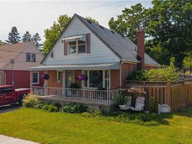 61 Hillview Street, Kitchener, ON, N2H 5P9 house for sale | Listing ID 40837 | Royal LePage