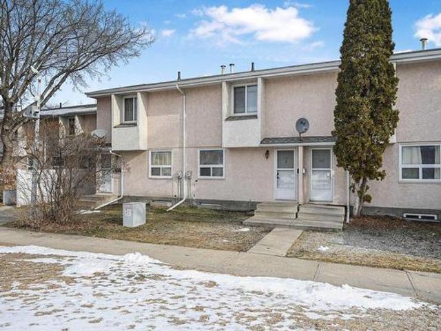 61 Lakewood Village, Edmonton, AB, T6L 4G6 townhouse for sale | Listing ID E4429 | Royal LePage