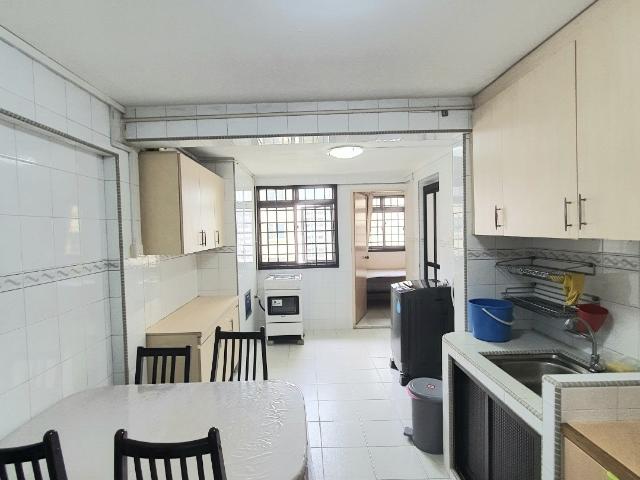 61 Lorong 5 Toa Payoh HDB Apartment For Rent, $3,500, 3 Bed 2 Bath 840 sqft $4.17 psf