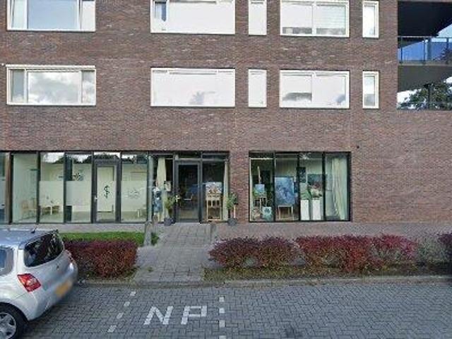 61 m2 office space for rent in Menameradiel