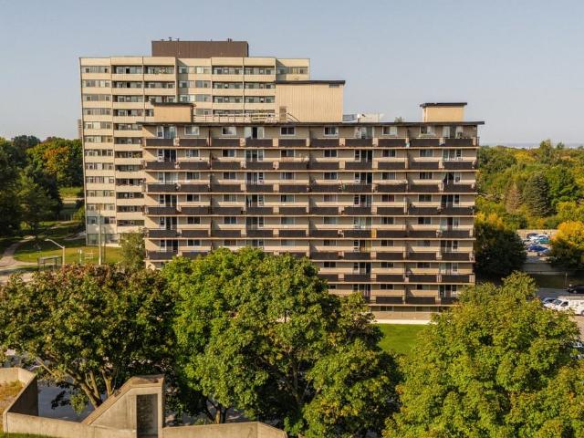 61 McEwen 2 Bedroom Apartment for Rent at 61 Mcewen Ave, Ottawa, ON K2B 5L3 Woodroffe North
