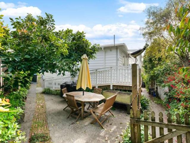 61 Malvern Road, Morningside, Auckland City