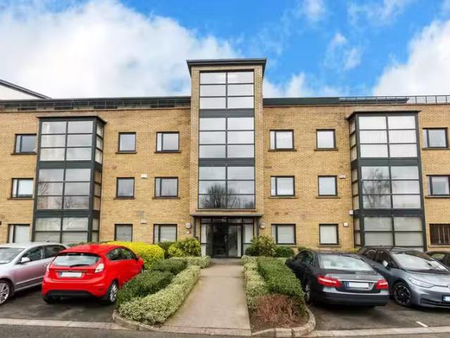 61 Marlay View, Ballinteer Avenue, Dublin 16, D16R294 is for s.