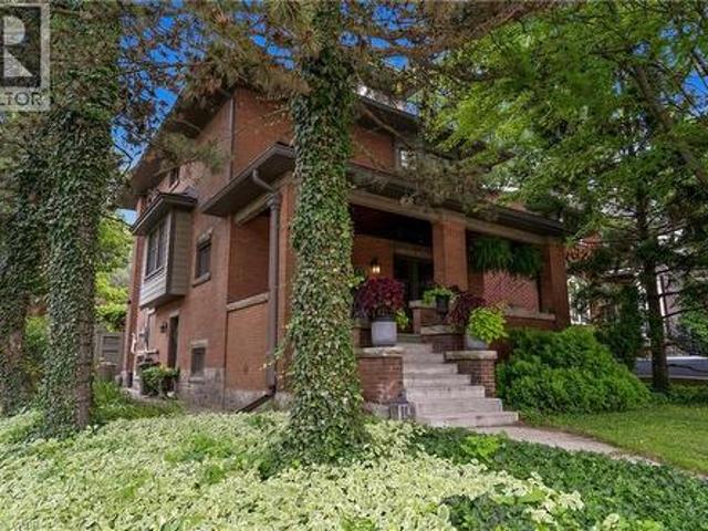 61 Mountain Avenue, Hamilton, ON, L8P 4G3 house for sale | Listing ID 40849 | Royal LePage