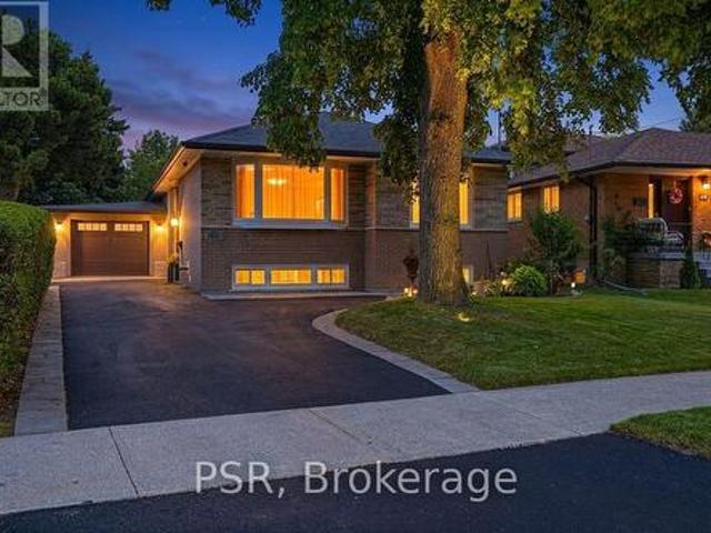 61 Robinglade Drive, Toronto, ON, M9B 2R2 house for sale | Listing ID W13708 | Royal LePage