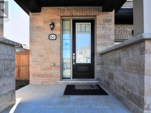 61 Seedling Crescent, Whitchurch Stouffville, ON, L4A 4V5 house for sale | Listing ID N11962 | Royal LePage