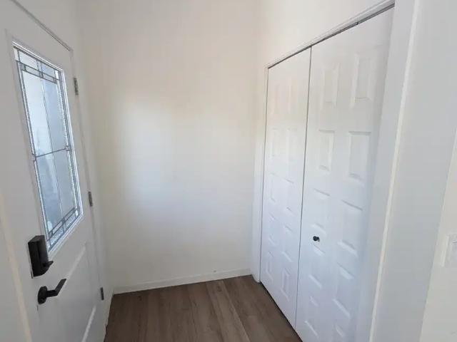 61 Silverton glen gate