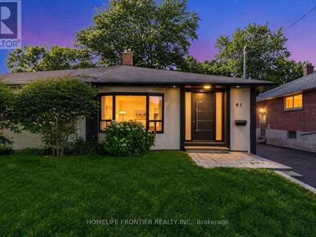 61 Sundial Crescent, Toronto, ON, M4A 2J7 house for sale | Listing ID C13615 | Royal LePage