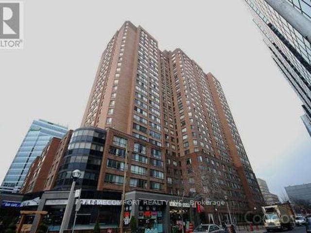 620 633 Bay Street, Toronto, ON, M5G 2G4 lease for lease | Listing ID C13072 | Royal LePage