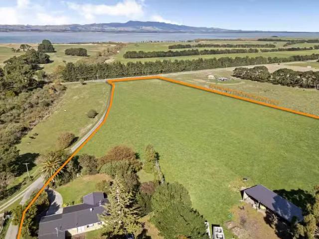 620 Western Lake Road, Featherston, South Wairarapa For Sale