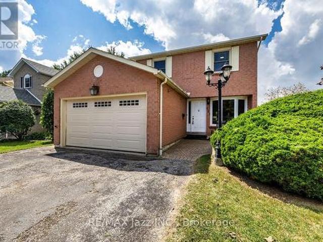 621 Flavelle Court, Pickering Amberlea, ON, L1V 3W6 house for sale | Listing ID E13695 | Royal LePage