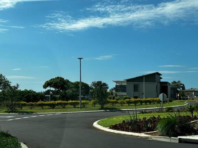 621 m² Land available in Desainager
