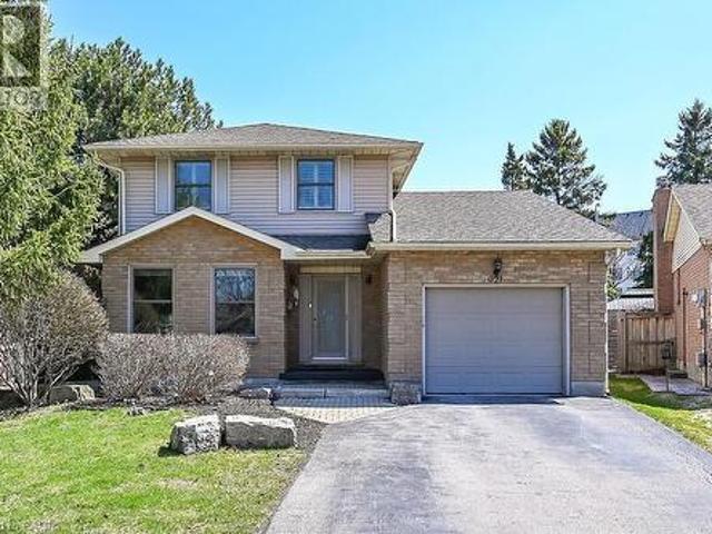 621 Tomahawk Crescent, Ancaster, ON, L9G 3T4 house for sale | Listing ID 40840 | Royal LePage