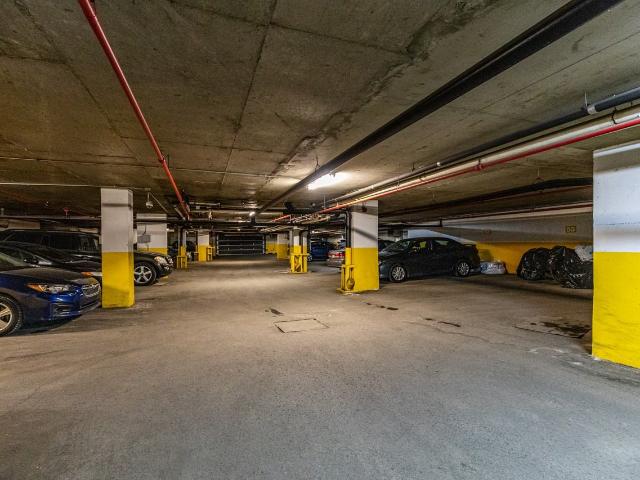 6225 Place Northcrest 1 Bedroom Apartment for Rent at 6225 Place Northcrest, Montréal, QC H3S 2T5 Parc Kent