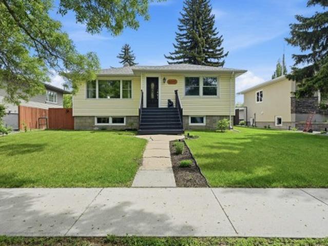 6227 A Street, Edmonton, AB, T6H 3C6 house for sale | Listing ID E4493 | Royal LePage