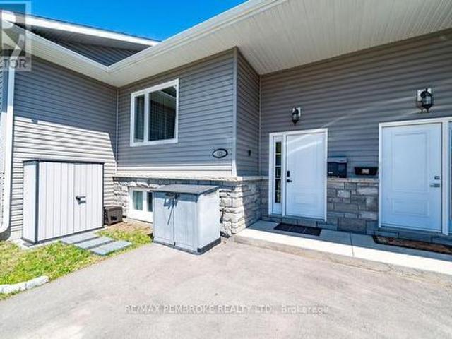 623 Nelson Street, Pembroke, ON, K8A 3P3 house for sale | Listing ID X13218 | Royal LePage