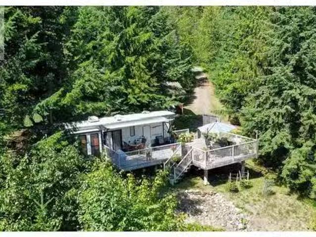 6240 Lake Street, Kaslo, BC, V0G 1M0 recreational for sale.