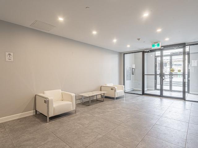 6250 Lennox 1 Bedroom Apartment for Rent at 6250 Av Lennox, Montréal, QC H3S 0A4 Parc Kent