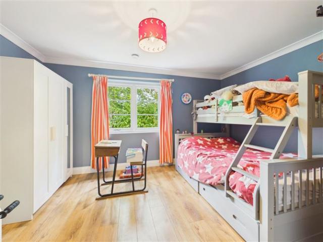 625,000 | Amberley, Glenascaul, Oranmore, Galway DNG Leonard & Heaslip 5018 MyHome. Ie Residential