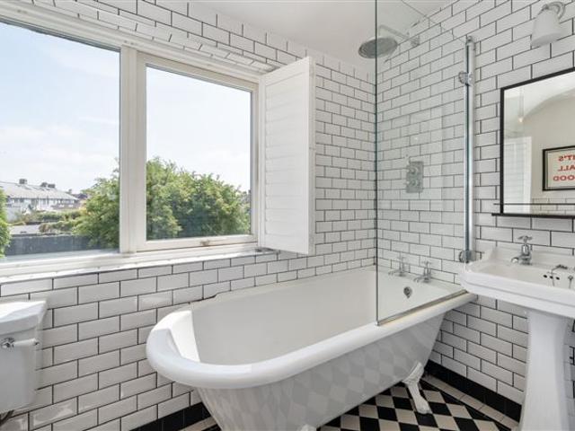 625,000 | 18 St Declans Terrace, Marino, Dublin 3 DNG Fairview 5017 MyHome. Ie Residential