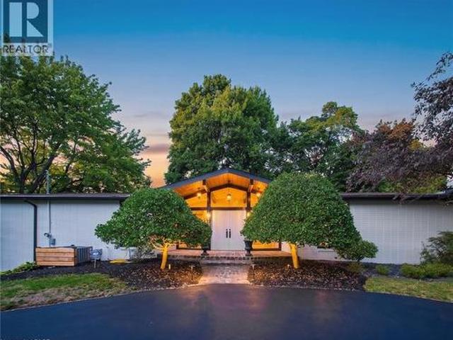 625 Sir Richards Road, Mississauga, ON, L5C 1A3 house for sale | Listing ID 40848 | Royal LePage