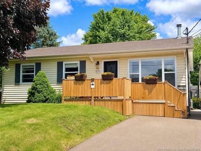 625 Rue Latour, Dieppe, NB, E1A 2A5 house for sale | Listing ID NB143797 | Royal LePage