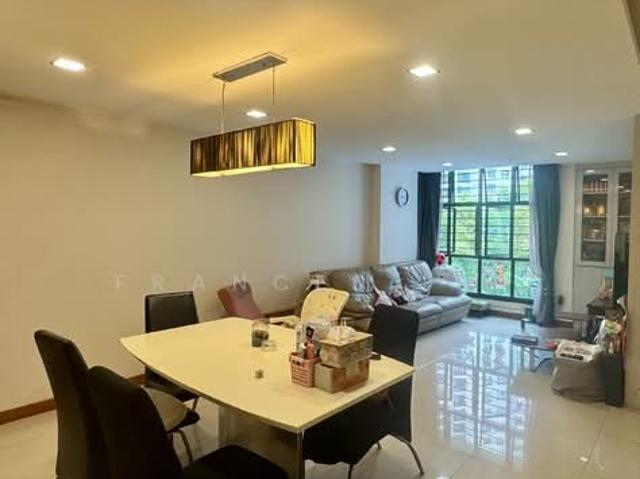 627 Senja Road HDB Apartment For Sale, $668,000, 3 Bed 2 Bath 1,185 sqft $564.00 psf