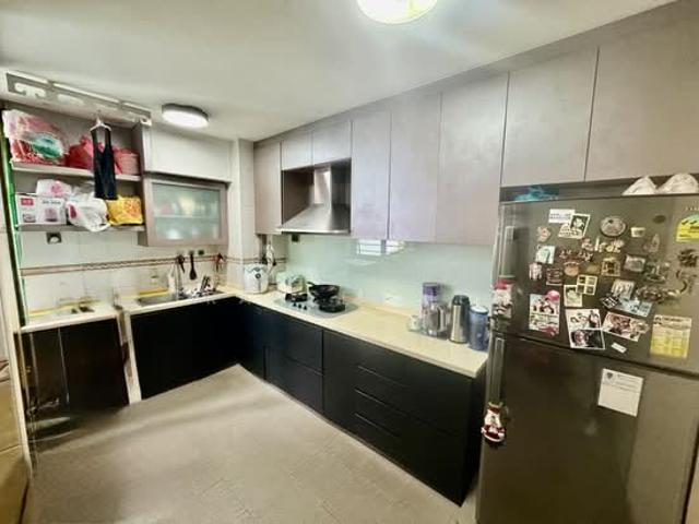 627 Senja Road HDB Apartment For Sale, $668,000, 3 Bed 2 Bath 1,185 sqft $564.00 psf