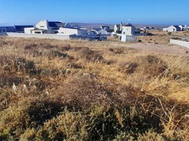 628 m² Land available in Saldanha Heights