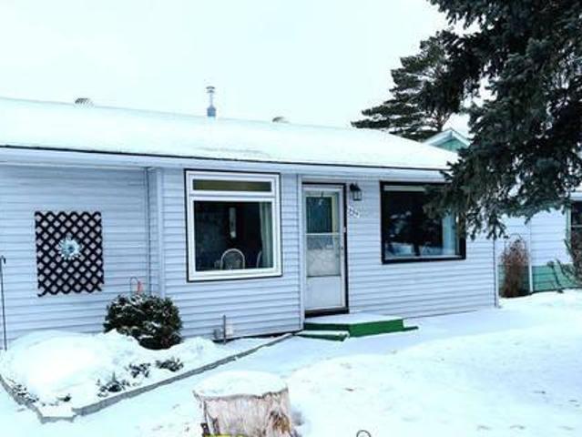 629 6th Avenue Wainwright Alberta