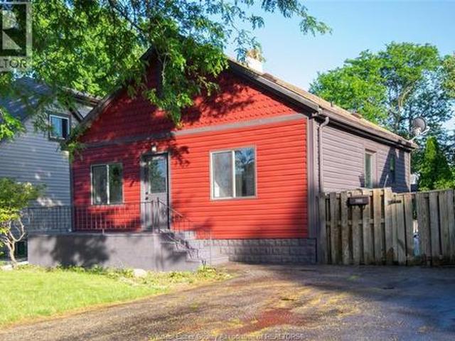 629 Stanley, Windsor, ON, N8X 3B3 house for sale | Listing ID 26013 | Royal LePage