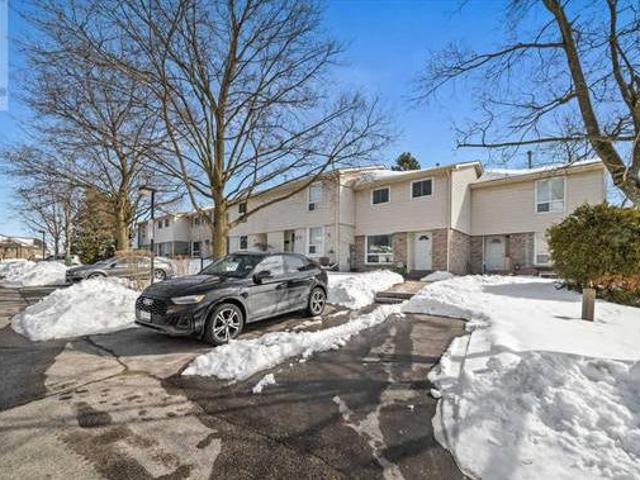 62 611 GALAHAD DR Oshawa Ontario