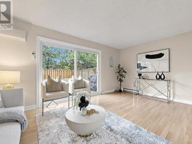 62 2075 Warden Avenue, Toronto, ON, M1T 3R1 townhouse for sale | Listing ID E13139 | Royal LePage